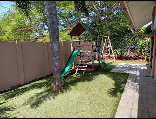 4 BEDROOM HOUSE FOR SALE IN UMHLANGA CENTRAL